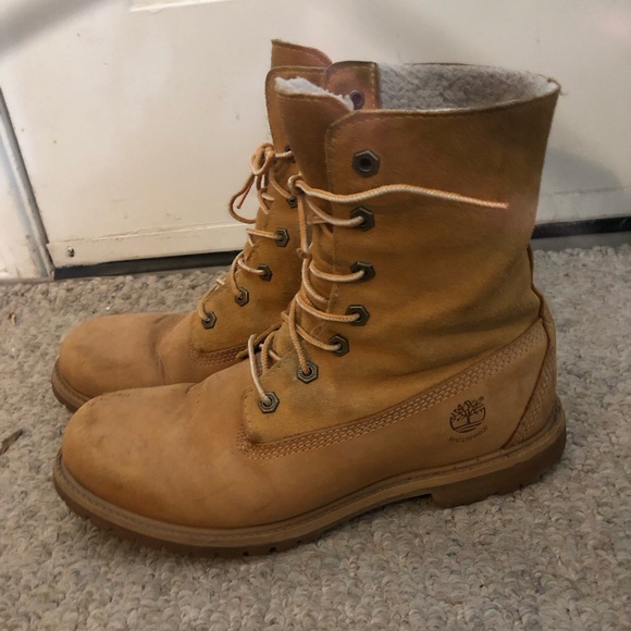 Timberlands waterproof winter boots- size ladies 10 - Picture 1 of 4